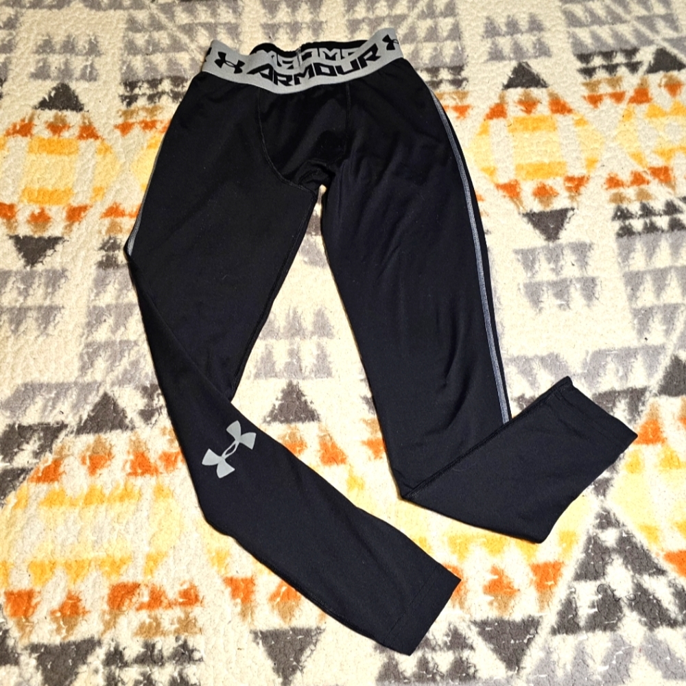 Under Armor heat gear no slip ankle tights black medium compression. C30